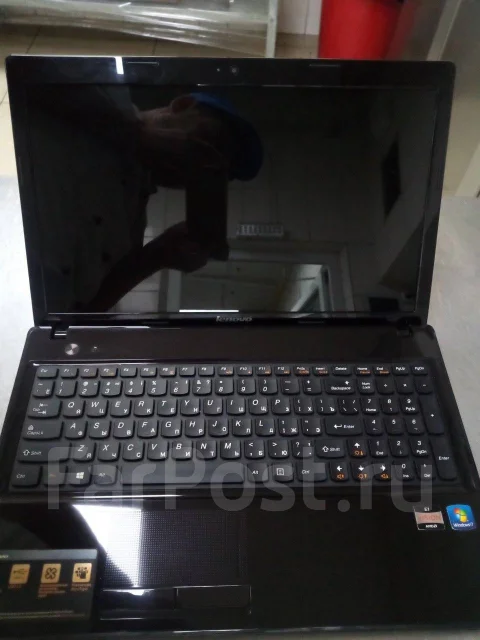 Lenovo G585. 1,4����, ��� 4 ��, ���� 300���, WiFi: 1, Bluetooth: 1, ����������� �� 1��. ����