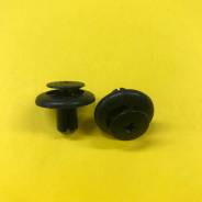 Клипса. Toyota: Corona, Windom, Scepter, Quick Delivery, Avensis, WiLL Vi, Sprinter Trueno, Corolla, Yaris Verso, Sequoia, Dyna, Hilux, Town Ace Noah...