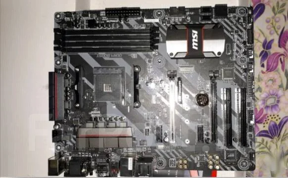 Socket AM4 ����