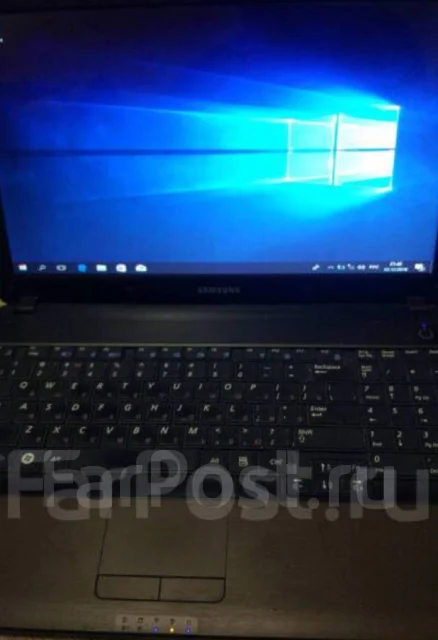 Samsung R540. 15.6", 2����, ��� 2048 ��, ���� 200���, WiFi: 1, Bluetooth: 1, ����������� �� 1��. ����