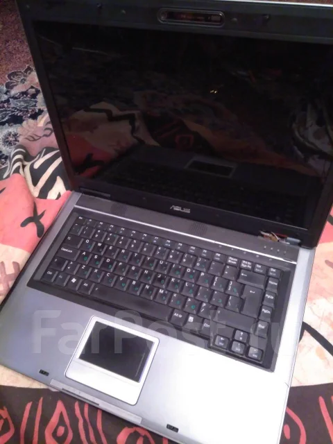 Asus F3Jp. 15.4", 1,7����, ��� 2048 ��, ���� 120���, WiFi: 1, Bluetooth: 1, ����������� �� 2��. ����