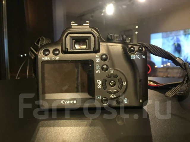 Canon EOS 1000D ����