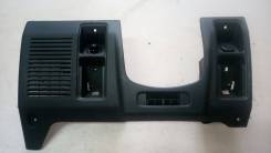 Панель рулевой колонки. Mitsubishi Pajero, V23C, V44WG, V21W, V34V, V24W, V26WG, V31V, V46W, V44W, V43W, V24WG, V24V, V25C, V14V, V26W, V26C, V46WG, V...