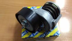 Натяжной ролик. Volkswagen: Passat, Eos, Jetta, Touran, Golf, Polo Seat Ibiza, 6J1, 6J5, 6J8, 6L1 Seat Toledo, KG3 Seat Cordoba, 6L2, 6L5 Audi S3, 8P1...