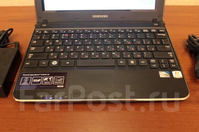 Samsung N220. 10.1", ��� 2048 ��, ���� 250���, WiFi: 1, Bluetooth: 1, ����������� �� 3��. ����