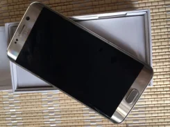 Samsung Galaxy S6 Edge. �/�, 32 ��, �������, 4G LTE ����
