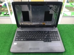 Samsung R528. 15.6", WiFi, Bluetooth ����