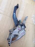 Педаль тормоза. Toyota Ipsum, ACM21, ACM21W, ACM26, ACM26W Toyota Picnic, ACM20, ACM20R, ACM21 Toyota Picnic Verso, ACM20, ACM21 Toyota Avensis Verso...