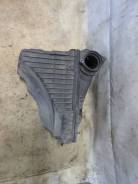 Корпус воздушного фильтра. Volkswagen Touareg, 7L6, 7LA Audi Q7, 4LB Двигатели: AXQ, AYH, AZZ, BAA, BAC, BAN, BAR, BHK, BHL, BJN, BKJ, BKL, BKS, BKW...