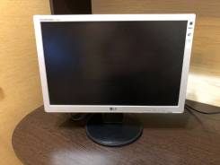 LG. 19"
