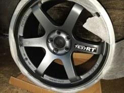RAYS VOLK RACING TE37 RT. 9.0x17", 5x100, ET-30, �� 70���. ����