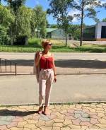 Администратор магазина. Средне-специальное образование, опыт работы 13 лет