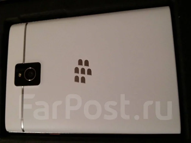 BlackBerry Passport. �/�, �����, 3G, 4G LTE, NFC ����