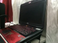 MSI GT70 0NC. 17.3", 3,2����, ��� 8 ��, ���� 500���, WiFi, Bluetooth, ����������� �� 4��. ����