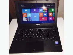 Asus X200MA. 11.6", 1,9����, ��� 4 ��, ���� 500���, WiFi: 1, Bluetooth: 1 ����