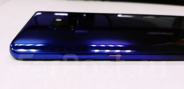 Huawei Mate 20. �����, ����������, 4G LTE, ����������, NFC ����