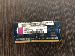 SO-DIMM DDR3.