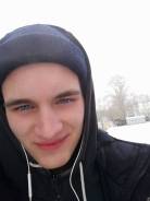 Грузчик.