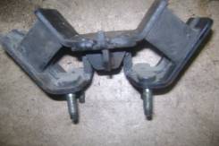 Подушка коробки передач. Toyota Crown Majesta, JZS151, JZS155 Toyota Crown, JZS151, JZS155 Двигатели: 1JZGE, 2JZGE