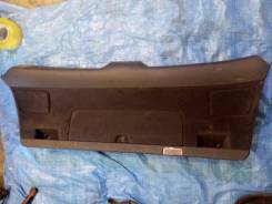 Обшивка двери багажника. Audi A4, 8E2, 8E5, 8EC, 8ED Audi RS4 Audi S4, 8E2, 8E5, 8EC, 8ED Двигатели: AKE, ALT, ALZ, AMB, AMM, ASB, ASN, AUK, AVB, AVF...