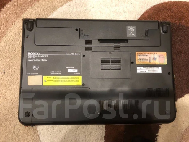 Sony VAIO VPC-EA1S1R. 14", ���� 500���, WiFi: 1, Bluetooth: 1, ����������� �� 11��. ����