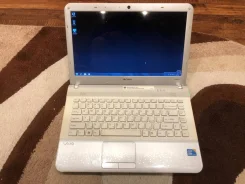 Sony VAIO VPC-EA1S1R. 14", ���� 500���, WiFi, Bluetooth, ����������� �� 11��. ����