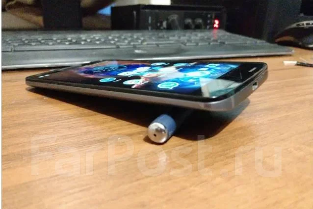 Moto X Force. �/� ����
