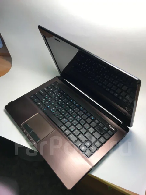 Asus K43SD. 14", 1 333����, ��� 4 ��, ���� 500���, WiFi: 1, Bluetooth: 1 ����