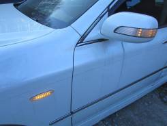 Повторитель поворота в крыло. Toyota Crown Majesta, UZS186, UZS187 Двигатель 3UZFE