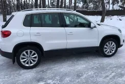 Volkswagen Tiguan ����