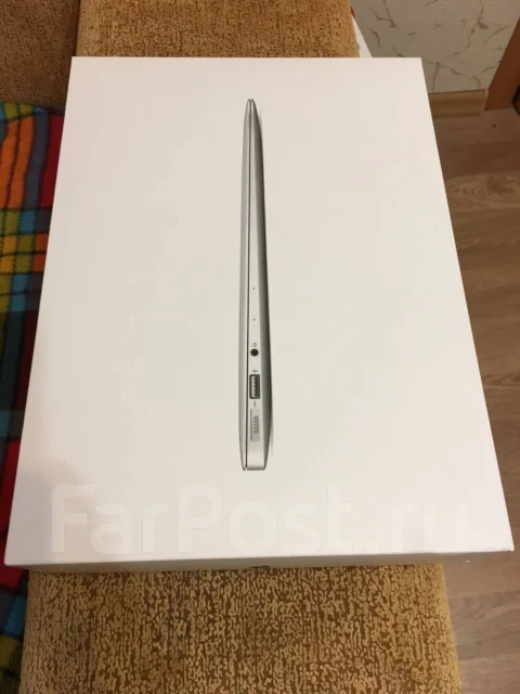 Apple MacBook 13. 13", 1,8����, ��� 8 ��, ���� 128���, WiFi: 1, Bluetooth: 1, ����������� �� 12��. ����