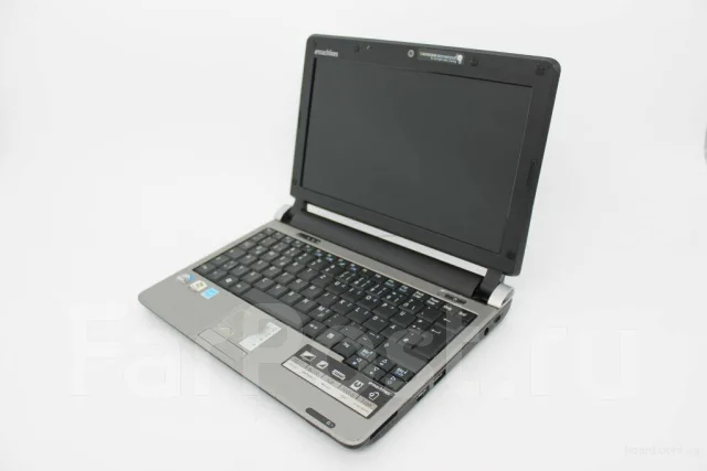 eMachines 250. 10.1", 1,6����, ��� 2048 ��, ���� 160���, WiFi: 1, ����������� �� 2��. ����