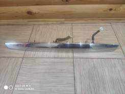 Накладка на дверь багажника. Nissan Serena, C25, NC25 Двигатель MR20DE