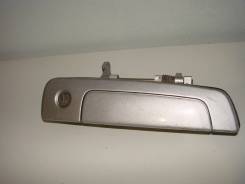 Ручка двери. Mitsubishi: Pajero, Galant, Pajero Pinin, Chariot, Aspire, Lancer, Mirage, Pajero iO, Montero, Colt Двигатели: 4G18, 4G93, 4G94, 4G63, 4G...