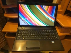Lenovo G580. 15.6", 2,4����, ��� 4 ��, ���� 500���, WiFi: 1, Bluetooth: 1, ����������� �� 4��. ����