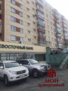 2-комнатная, улица Кипарисовая 20 во Владивостоке 2-комнатная, улица Кипарисовая 20. Чуркин, агентство, 51,0 кв. м. Дом снаружи
