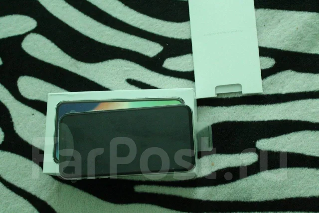 Apple iPhone X. �����, �����, 3G, 4G LTE, Dual-SIM ����