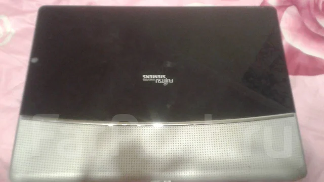 Fujitsu Siemens. 15.4", 2����, ��� 512 ��, ���� 1���, WiFi: 1, ����������� �� 1��. ����