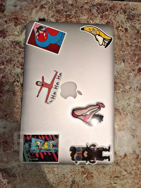 Apple MacBook Air. WiFi: 1, Bluetooth: 1 ����