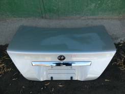 Крышка багажника Nissan Cedric