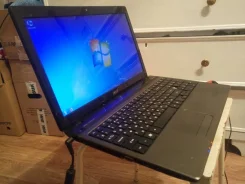 Acer Aspire 5750G. 2,4����, ��� 6 ��, WiFi: 1, Bluetooth: 1, ����������� �� 1��. ����
