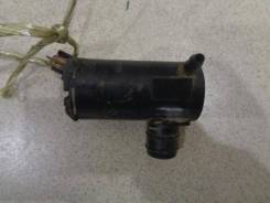 Насос омывателя Mitsubishi Pajero / Montero 2 (V1, V2, V3, V4) 1991-1996 Номер OEM MB358361