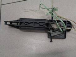 Кронштейн ручки задней левой Ford Fiesta 2001-2008 Номер OEM 1372474