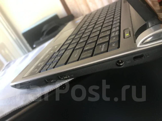 eMachines 250. 10.1", 1,6����, ��� 2048 ��, ���� 160���, WiFi: 1, ����������� �� 2��. ����