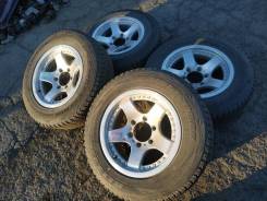 Bridgestone BLIZZAK DM-V1 215/70R16