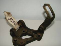 Б/У кронштейн насоса ГУР 3SFE 4444332070. Toyota: Vista, Carina, Corona, Caldina, Vista Ardeo, RAV4, Camry Двигатели: 3SFE, 3SFSE, 4SFE
