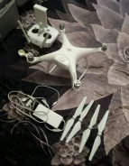 DJI Phantom 4 ����