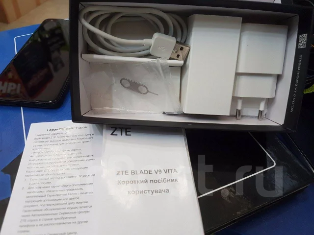 ZTE Blade V9. �/�, ������, 4G LTE, Dual-SIM ����