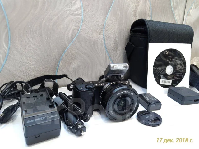 Sony Alpha NEX-5T. 15 - 19.9 ��, ���: 3� ����