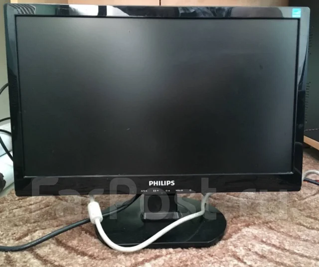 Philips. 19" ����